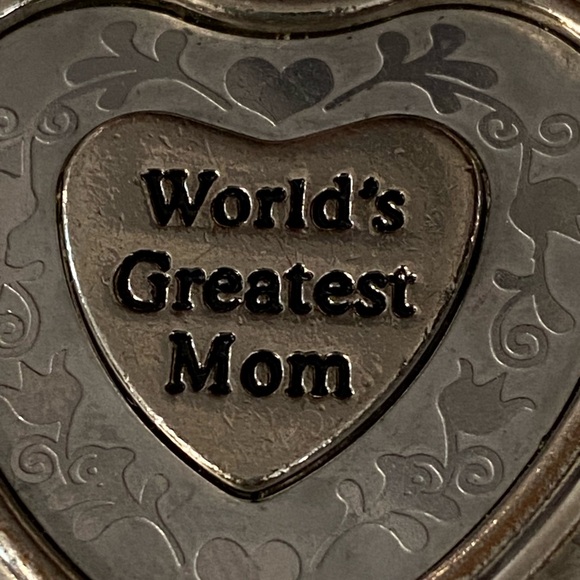 Pendent - Picture 2 of 5